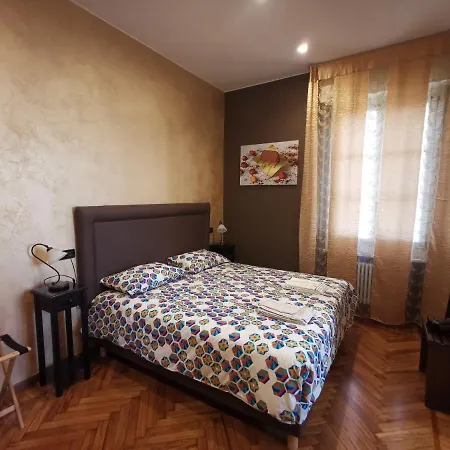 فندق مبيت وإفطار Ad Quintum Torino 4*