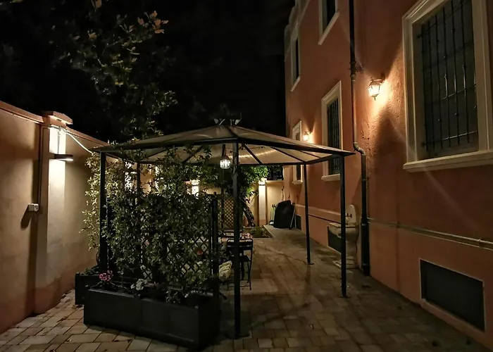 Ad Quintum Torino 住宿加早餐酒店 4*